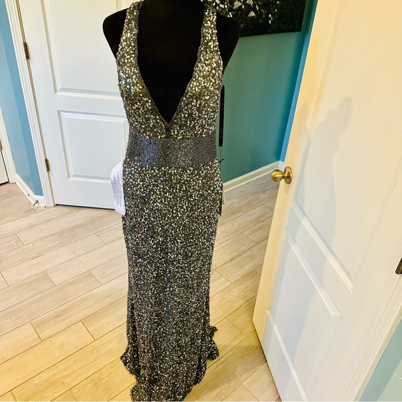 Mac Duggal Sequin V-Neck Empire Waist Sleeveless  Gown Size 8 Charcoal NWT 4930 - Picture 14 of 15
